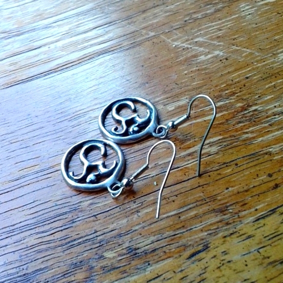 Pair of Handmade Ohm Symbol Dangle Earrings!!!! - Picture 3 of 3